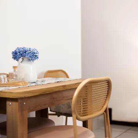 Houlia με δωρεάν χώρο στάθμευσης *