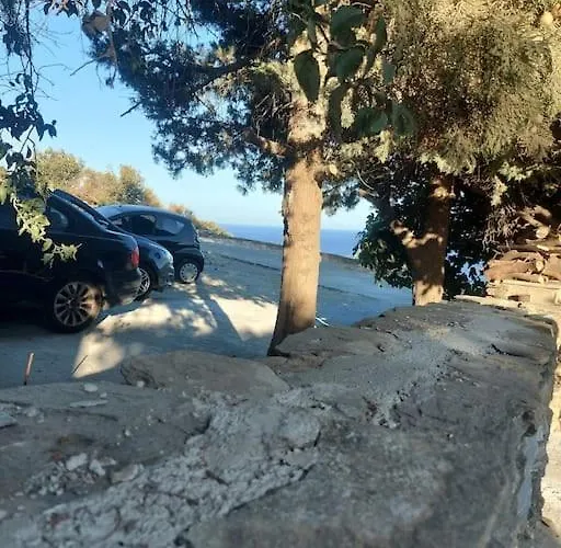 Houlia με δωρεάν χώρο στάθμευσης * Steniaí