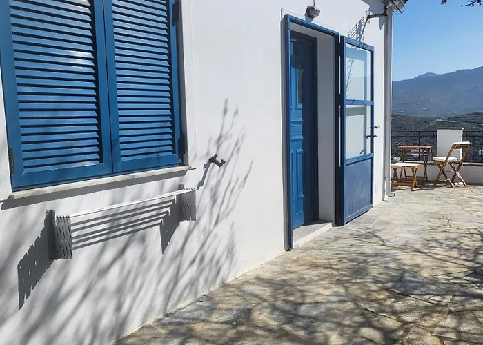 Houlia με δωρεάν χώρο στάθμευσης * Steniaí