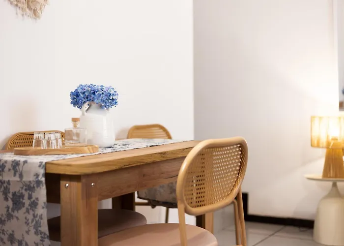 Houlia με δωρεάν χώρο στάθμευσης *