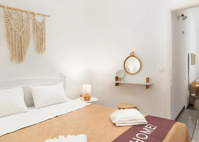 Houlia με δωρεάν χώρο στάθμευσης Steniaí