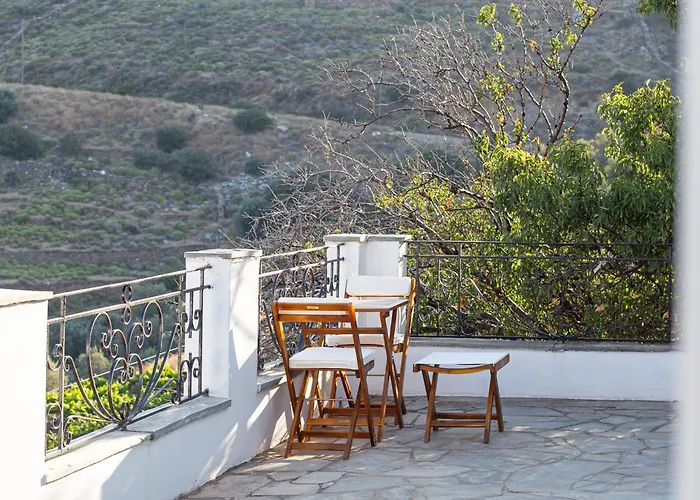 Houlia με δωρεάν χώρο στάθμευσης * Steniaí