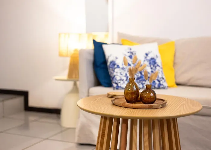 Semesterbostad Houlia με δωρεάν χώρο στάθμευσης Steniaí