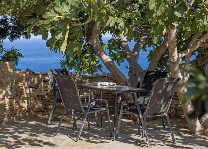 Houlia με δωρεάν χώρο στάθμευσης Semesterbostad *