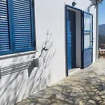 Houlia με δωρεάν χώρο στάθμευσης * Steniaí