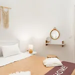 Houlia με δωρεάν χώρο στάθμευσης Steniaí