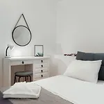 Houlia με δωρεάν χώρο στάθμευσης Steniaí