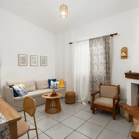 Houlia με δωρεάν χώρο στάθμευσης * Stenies