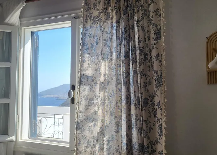 Houlia με δωρεάν χώρο στάθμευσης Steniaí